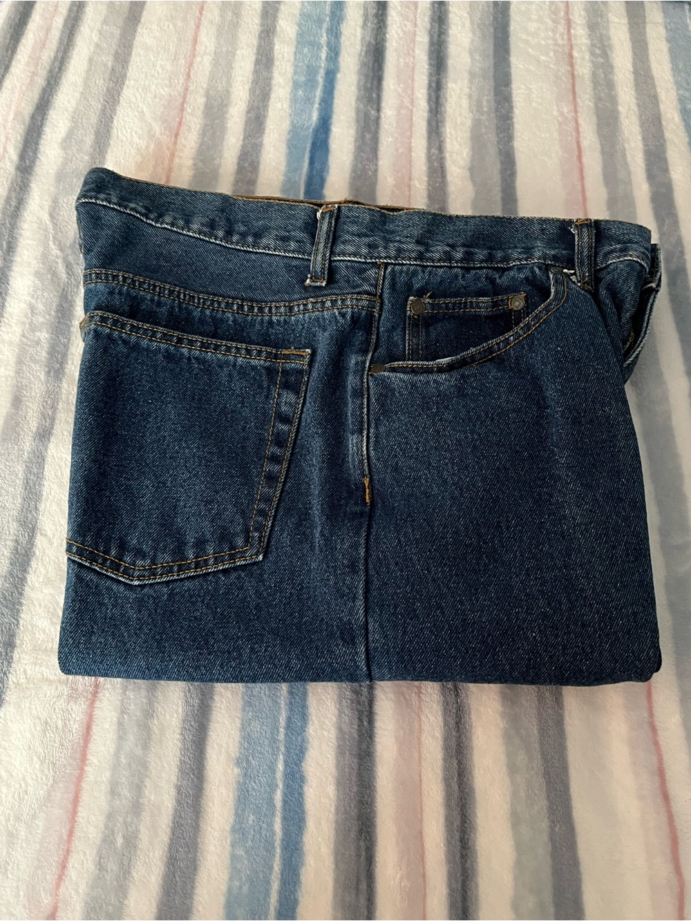 Classic Blue Mountain Men's Jeans - Timeless Denim